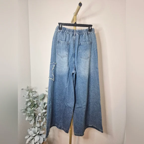 Sage + Fig Star Patch Luxury Wide Leg Bohemian Denim Jeans NWT Sz M - Picture 3 of 4